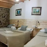 A Casa Do Lajueiro Pansiyon Arzúa
